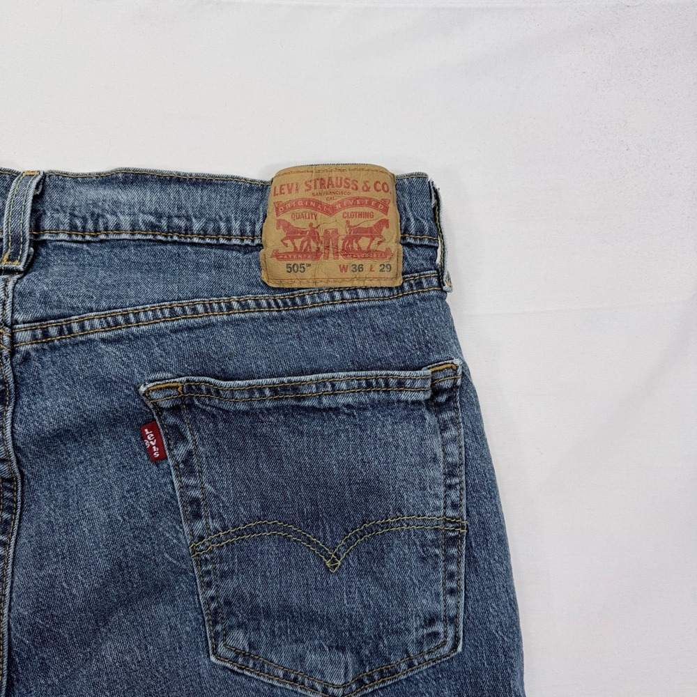 Levi's 505 Regular Fit Straight Leg Jeans Medium Wash Denim 36x29 Blue Mens
